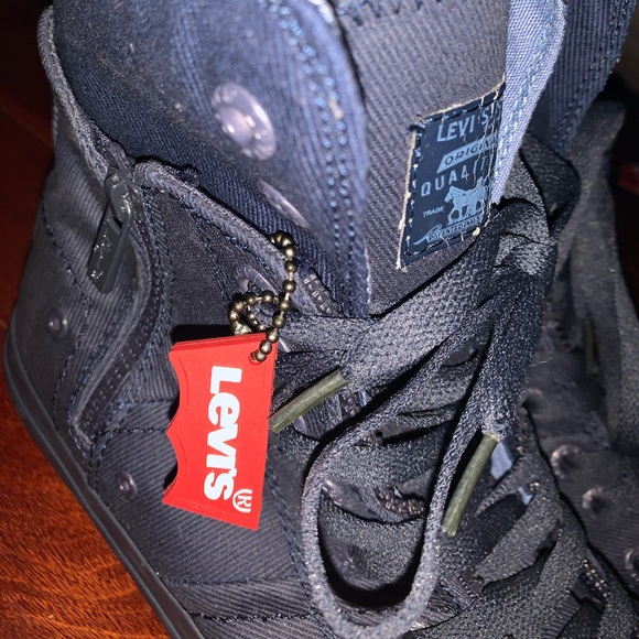 Levi's Navy Blue Hightop Sneakers - Picture 5 of 8